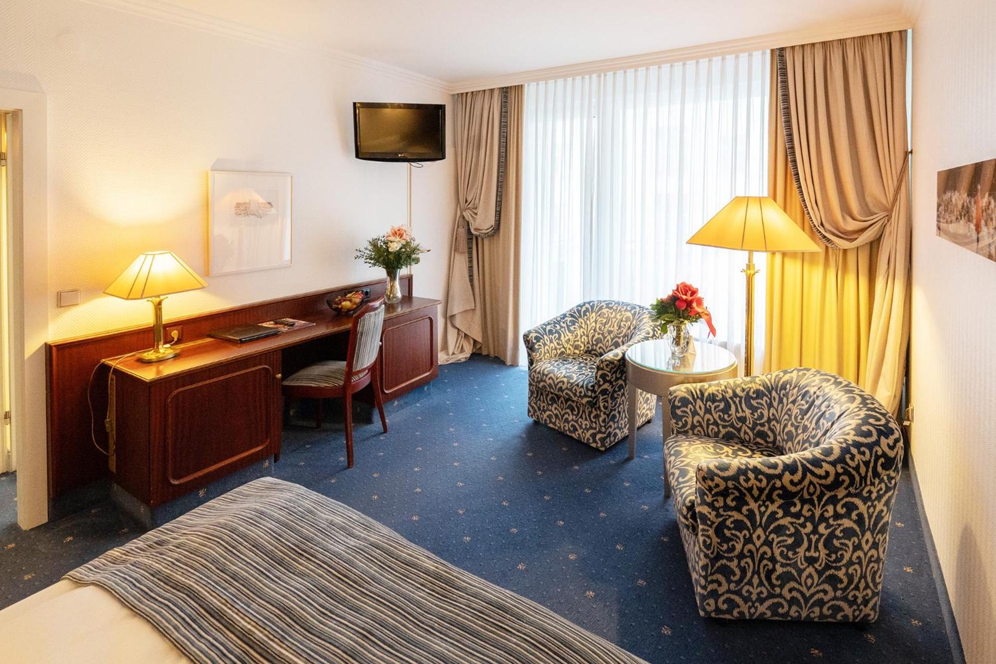 Bernstein Hotel Villa Kastania Berlin Bilik gambar